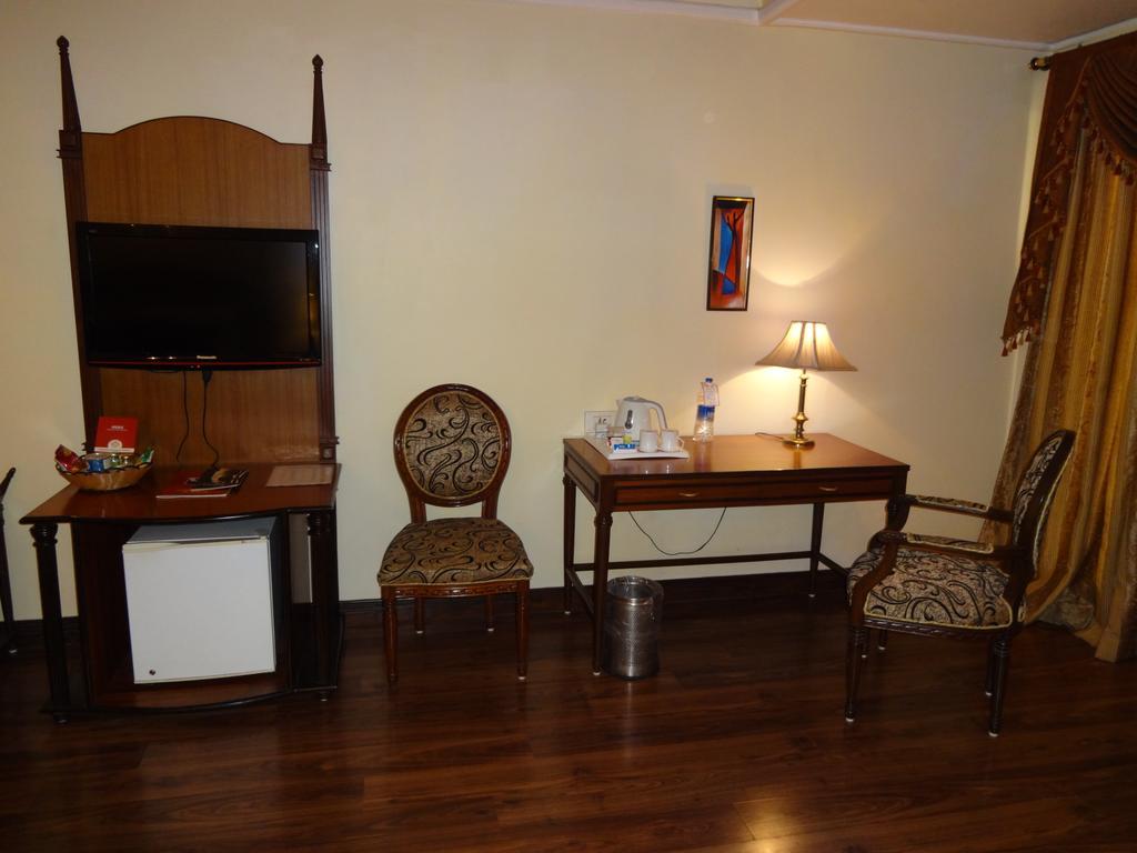 Hotel Babylon International Raipur  Luaran gambar
