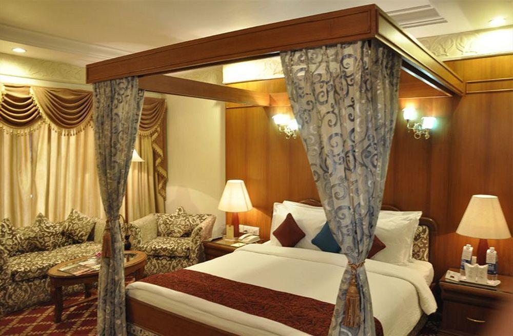Hotel Babylon International Raipur  Luaran gambar