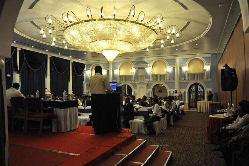 Hotel Babylon International Raipur  Luaran gambar