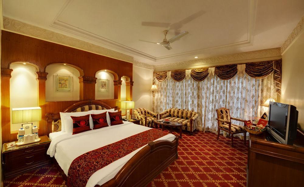 Hotel Babylon International Raipur  Luaran gambar